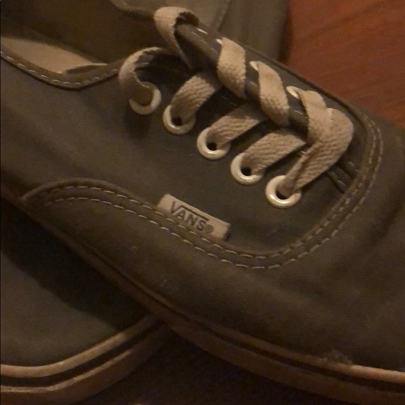 Grey low pro vans - Picture 4 of 8